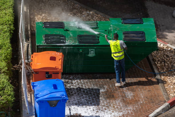 Best Deck Cleaning Services  in Pontiac, MI